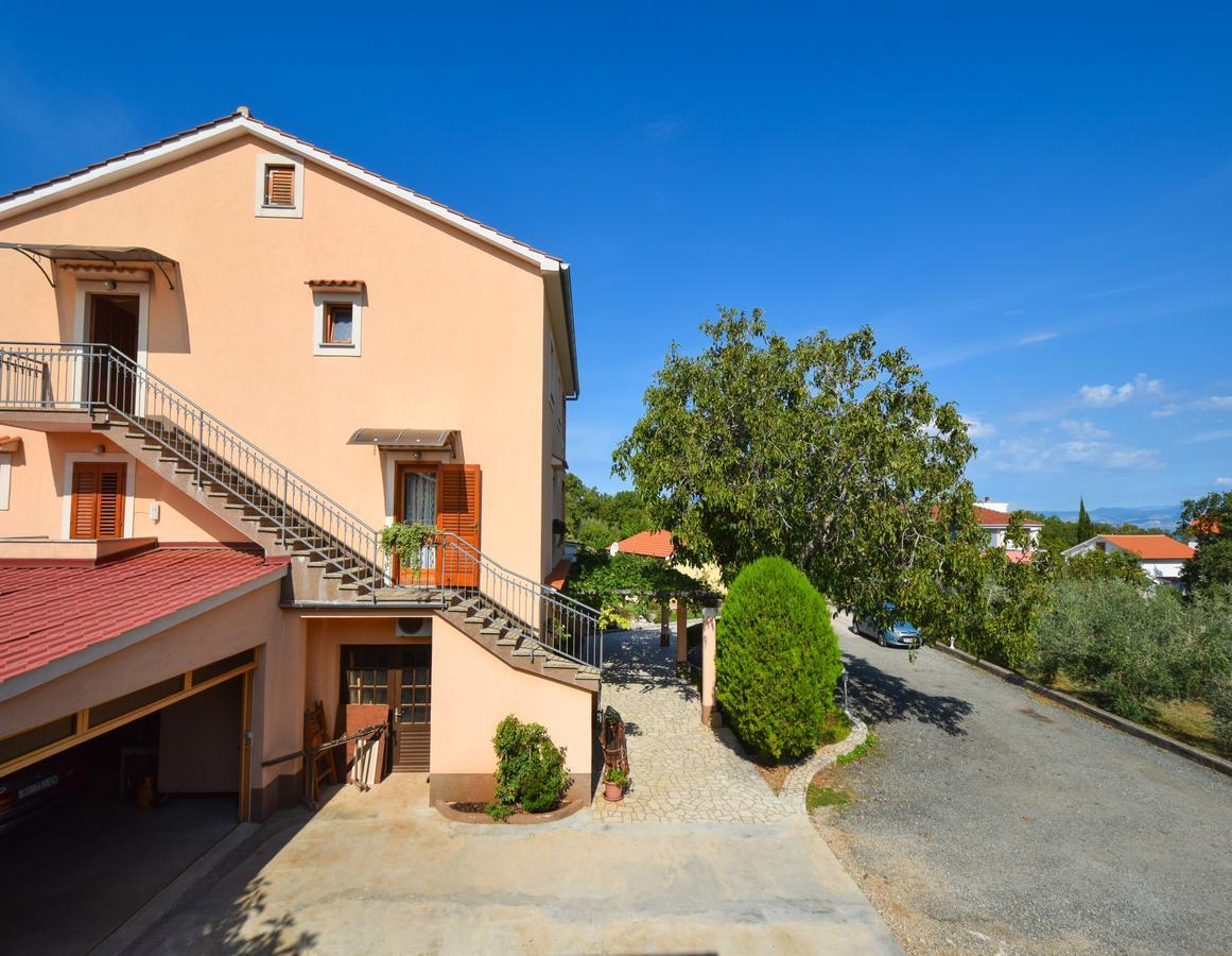 Apartments Ivanka Malinska Esterno foto